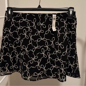 Abercrombie & Fitch Black and White Mini Skort